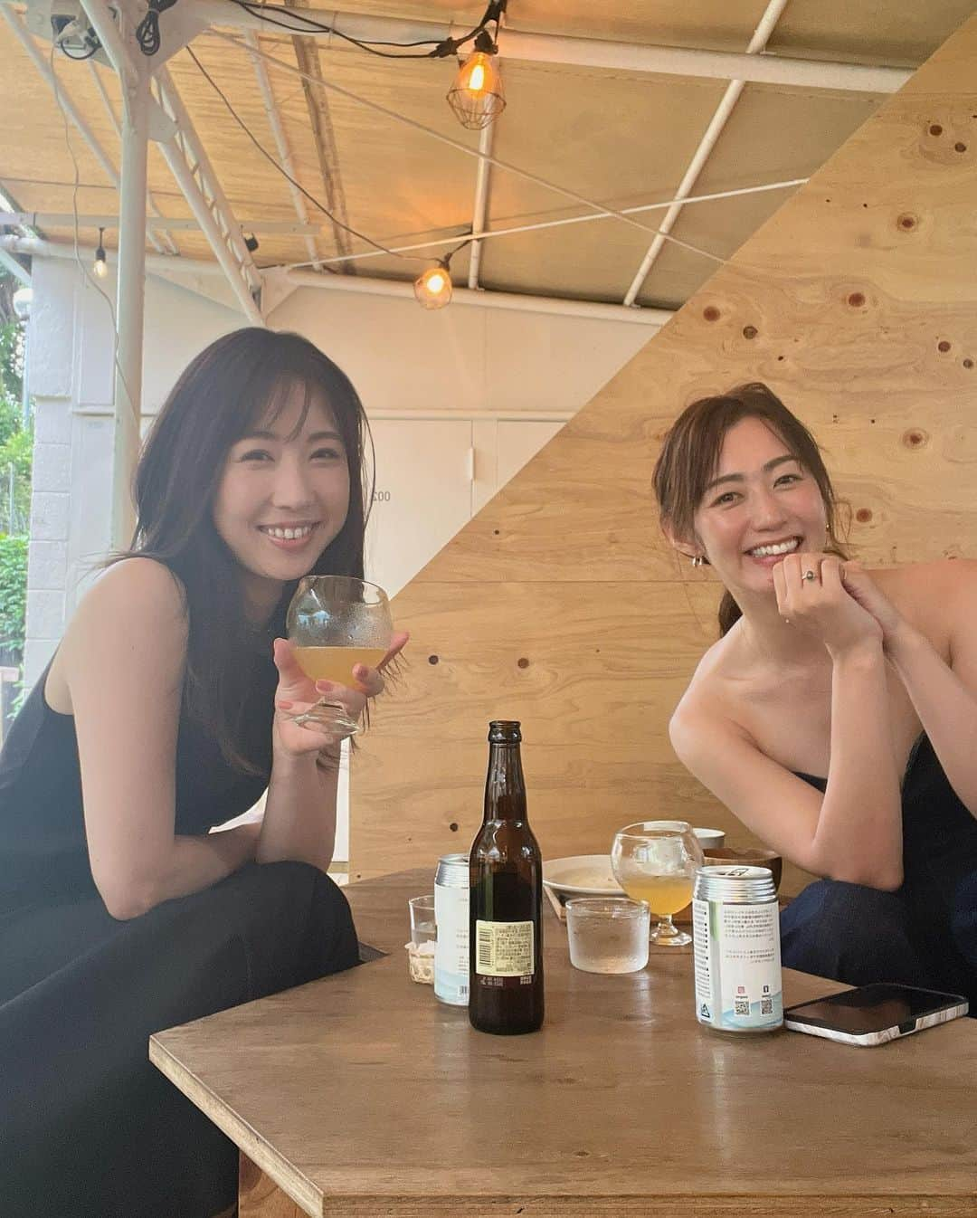 崎本ゆかりさんのインスタグラム写真 - (崎本ゆかりInstagram)「🌿  真帆と久々に♡ いつぶりかと思ったら、なんと今年初でした🤣 びつくり。笑  時間足りなすぎたけど、 とても良き時間でした🥰🫶🏻  …最後の顔よ。素すぎんか😃笑」7月5日 21時21分 - yukariiiin5