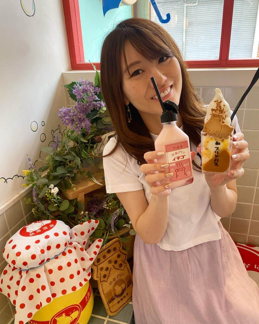 にゃんさんゴルフさんのインスタグラム写真 - (にゃんさんゴルフInstagram)「熱海駅の食べ歩き🐕🍮♨️🦑🐟🍊💕  スカート @day_and_grade 💜  #熱海#熱海観光#熱海駅#静岡観光#国内旅行 #平和通り商店街 #熱海銀座#熱海プリン#プリン#プリンパフェ #源泉#福福の湯#足湯#熱海グルメ#熱海カフェ#熱海温泉  #富士山コーラ#静岡みかんサイダー  #デイグレ #デイアンドグレイド#ロングスカート #デイグレ2023#シンプル#夏コーデ#パープル #dayandgrade#day_and_grade#atami#atamiginza#purin」7月5日 21時28分 - miiiii0228