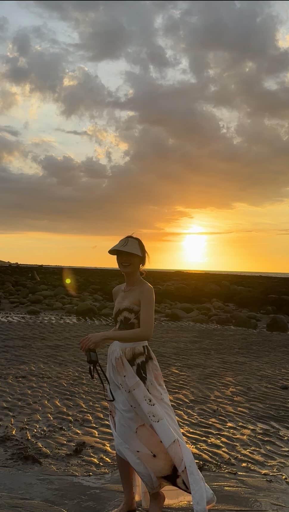 吳子霏（Ellen Wu）のインスタグラム：「It’s our summer time」