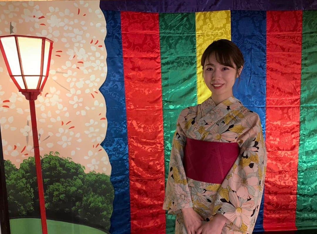安藤咲良のインスタグラム：「. 今日も１日お疲れ様です☺️！ ホテル雅叙園東京で撮ってもらった 写真がまだあるので投稿👘 素敵な企画展だったので、母とまた行くことにしました💓 . #ホテル雅叙園東京 #百段階段 #浴衣」