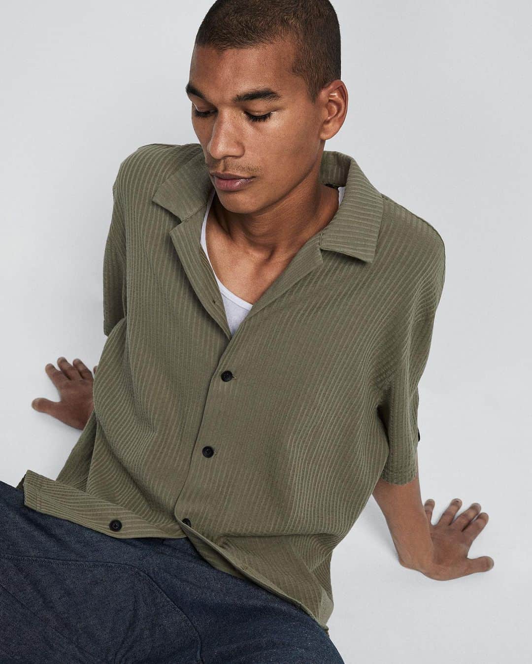 ラグ&ボーンのインスタグラム：「THE AVERY CAMP SHIRT. A heritage classic updated for today.」