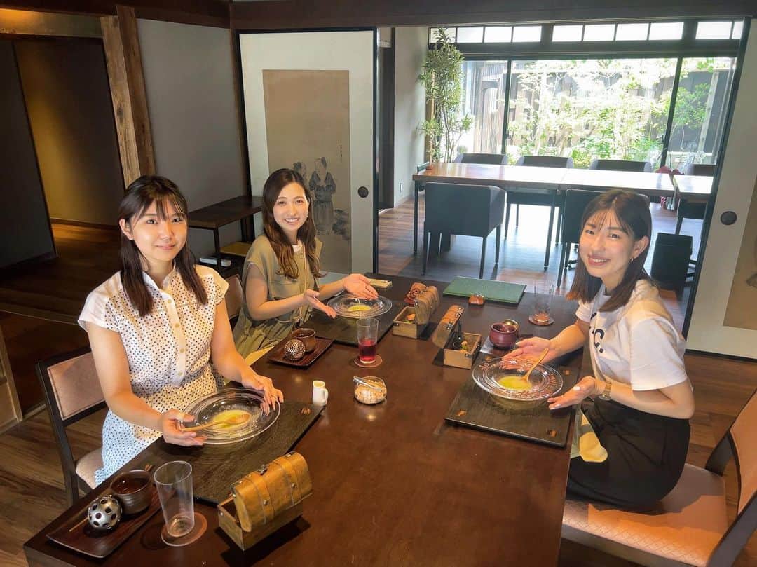 しゃらのインスタグラム：「・ 誕生日のお祝いと半期おつかれさまの会🗝 新しいレストラン hinoさんの店内はこんな感じです。 脱出ゲームにありそうな空間。  @hino.sdpm」