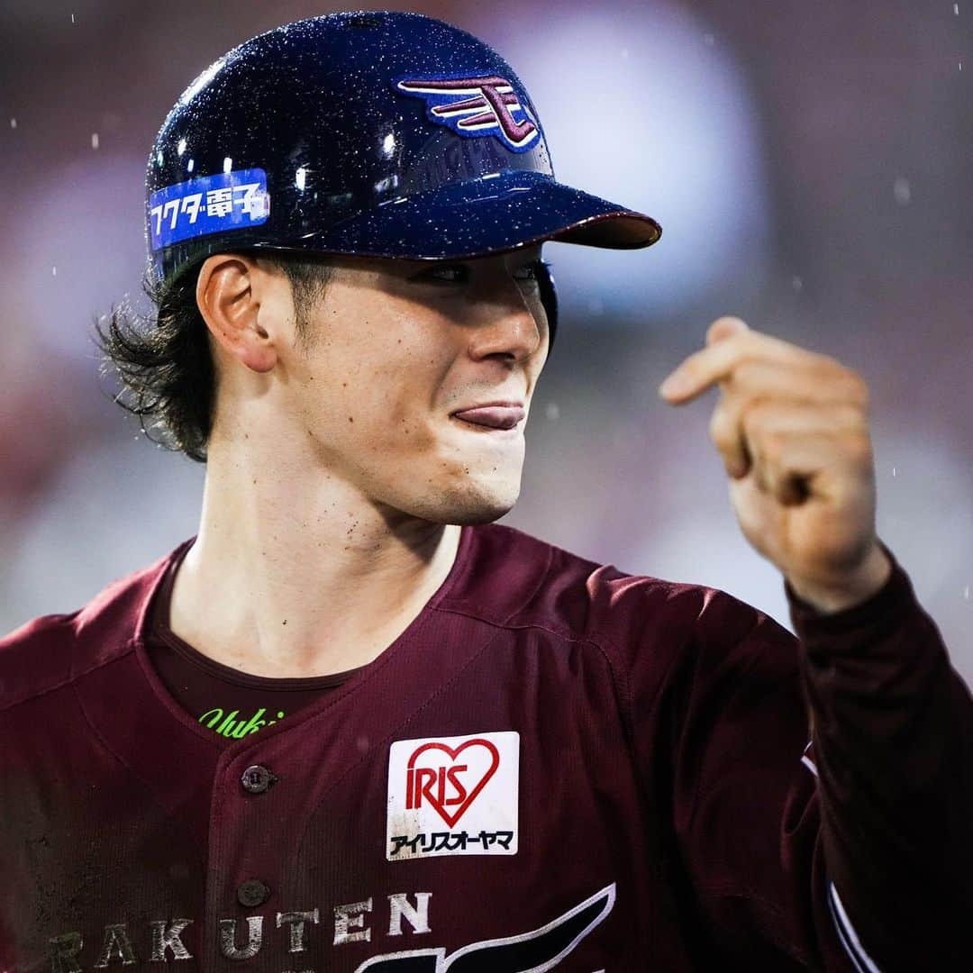 東北楽天ゴールデンイーグルスさんのインスタグラム写真 - (東北楽天ゴールデンイーグルスInstagram)「⚾️  ⚾️E 6-1 B⚾️ 荘司康誠選手が待望のプロ初勝利㊗️✨✨✨ 6回117球5安打無失点8奪三振のナイスピッチング👍🏼 打のヒーローは先制タイムリー2ベースを放ったフランコ選手🔥 辰己選手が2本の2ベースを放ち2安打1打点✌🏼 小深田選手も2安打2打点の活躍‼️ 投げては8回は内選手が無失点👏🏼 9回は酒居選手が三者凡退に抑えた💯  #鷲が掴む #rakuteneagles #荘司康誠  #マイケルフランコ  #辰己涼介  #小深田大翔  #酒居知史  #伊藤裕季也」7月5日 22時32分 - rakuten_eagles