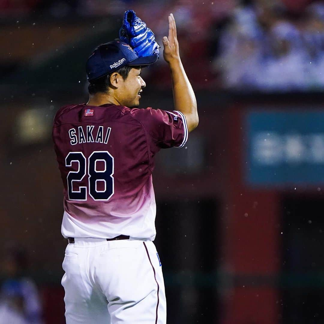 東北楽天ゴールデンイーグルスさんのインスタグラム写真 - (東北楽天ゴールデンイーグルスInstagram)「⚾️  ⚾️E 6-1 B⚾️ 荘司康誠選手が待望のプロ初勝利㊗️✨✨✨ 6回117球5安打無失点8奪三振のナイスピッチング👍🏼 打のヒーローは先制タイムリー2ベースを放ったフランコ選手🔥 辰己選手が2本の2ベースを放ち2安打1打点✌🏼 小深田選手も2安打2打点の活躍‼️ 投げては8回は内選手が無失点👏🏼 9回は酒居選手が三者凡退に抑えた💯  #鷲が掴む #rakuteneagles #荘司康誠  #マイケルフランコ  #辰己涼介  #小深田大翔  #酒居知史  #伊藤裕季也」7月5日 22時32分 - rakuten_eagles