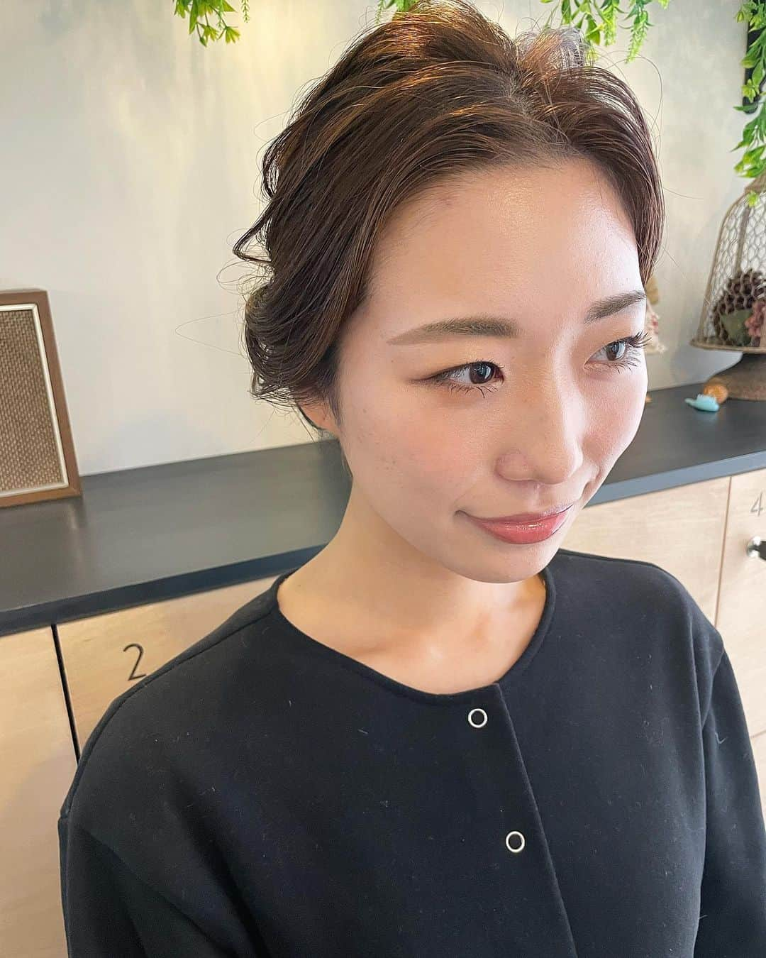 kaekoさんのインスタグラム写真 - (kaekoInstagram)「・  hair arrange & make  ・ ・ ・  #アレンジ #ヘアアレンジ #メイク #ヘアメイク #アップ #セット #arrange #make #hairmake #hairarrange  #kaekoarrange  #cocolohair」7月5日 22時46分 - kae__k