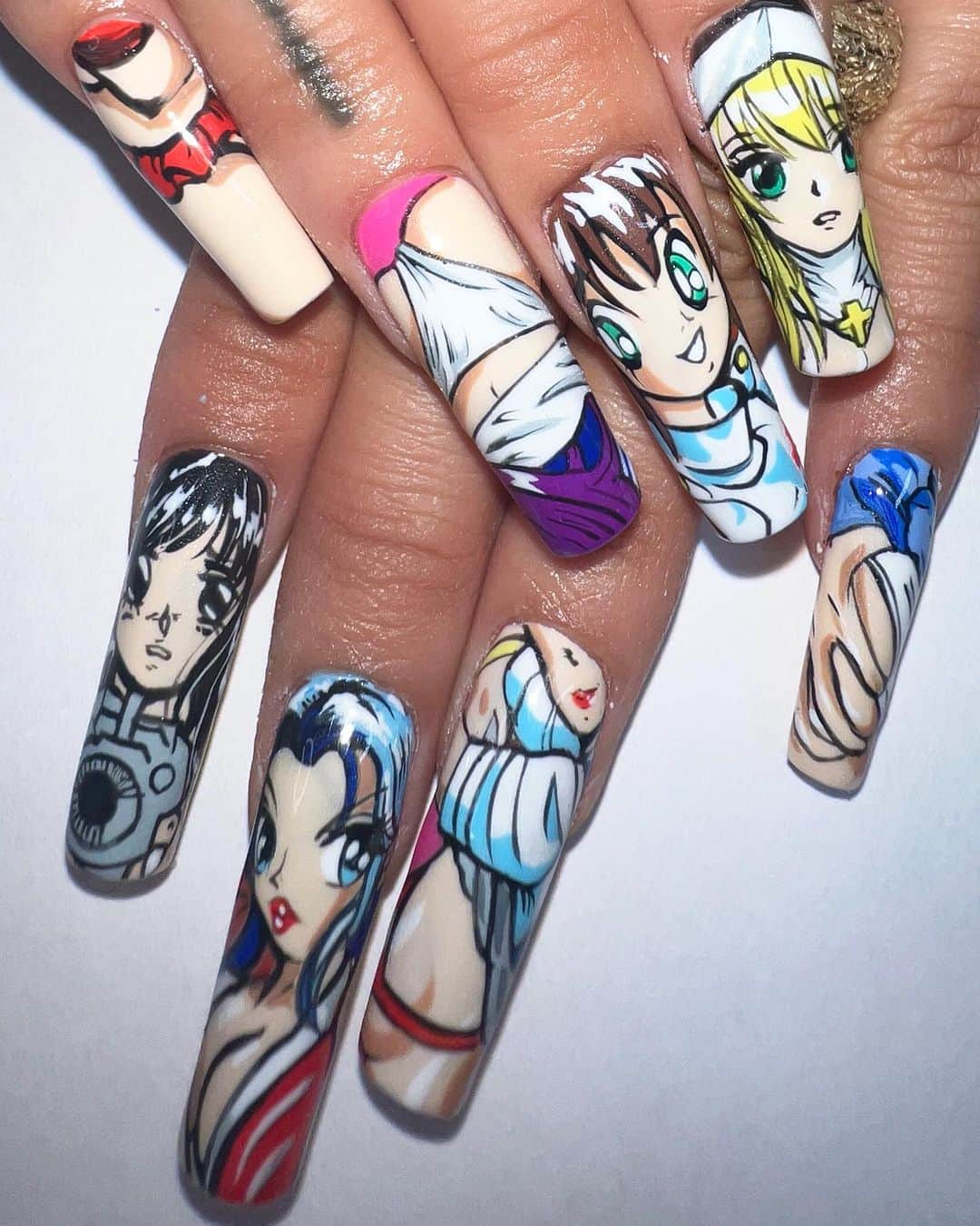 Mei Kawajiriのインスタグラム：「Hottest nails ❤️‍🔥 are “Hook-ups “🛹 🩷🩵🤍🩷🩵🤍 @christinapaik」