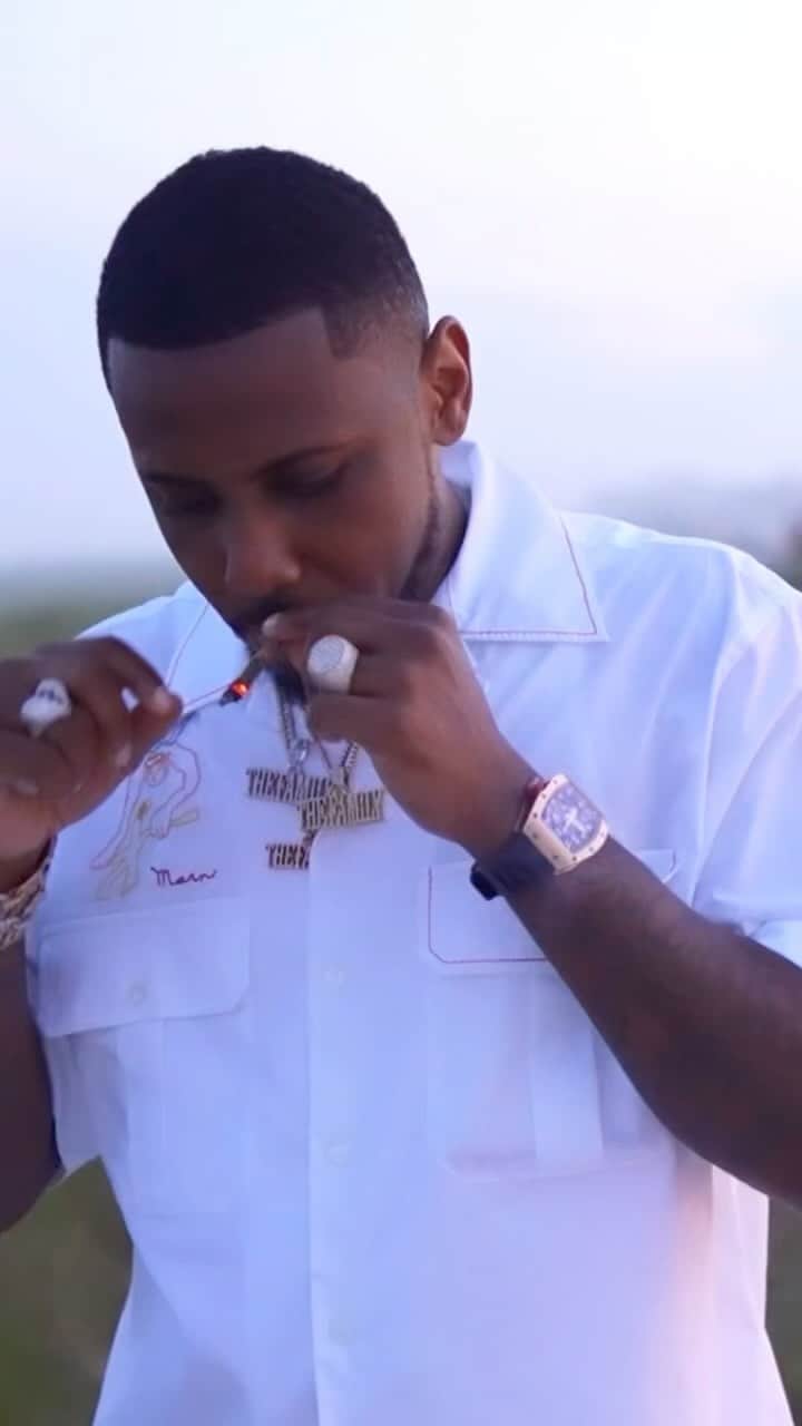 ファボラスさんのインスタグラム動画 (ファボラスInstagram)「White Party.. White Marni 🤍 [shot