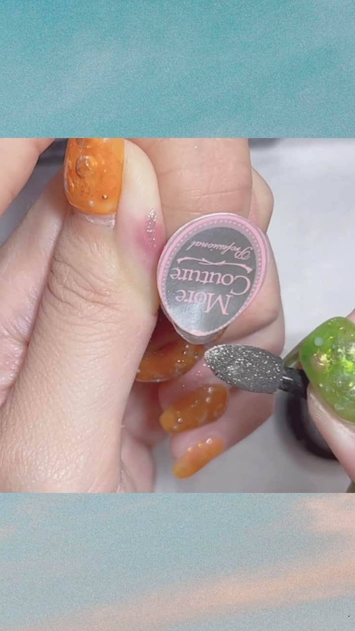 なかやまちえこのインスタグラム：「スキニーミラーフレンチネイル🪞⠀ ⠀ @aby_sharenail ⠀ #nail #nails #nailart #ネイル #美甲 #ネイルアート  #japanesenailart #manucure #japanesenails #manicurist #gelnails #أظافر #네일아트 #미용  #เพ้นท์เล็บ #artedeuñas #เพ้นท์เล็บเจล #ジェルネイルデザイン #ネイルデザイン #nagelkunst  #ミラーネイル #mirrornails #スキニーフレンチ」