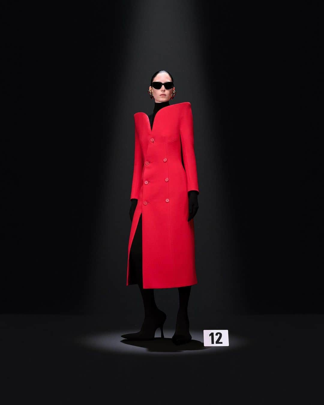 Balenciagaのインスタグラム：「52nd Couture Collection  Look 12, Tailored Coat, Turtleneck, Wrist Gloves, Blackout Sunglasses, Rivoli Earrings, Opera Pump Pantashoes」