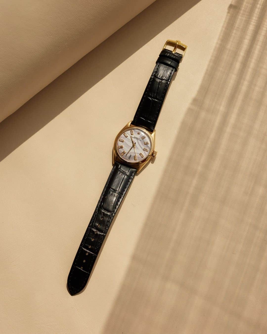 MATCHESFASHION.COMのインスタグラム：「An heirloom timepiece with a twist, @jacquieaiche reimagines this vintage Rolex with a custom tie-dye dial, inspired by her Californian roots. Tap to shop ⌚」