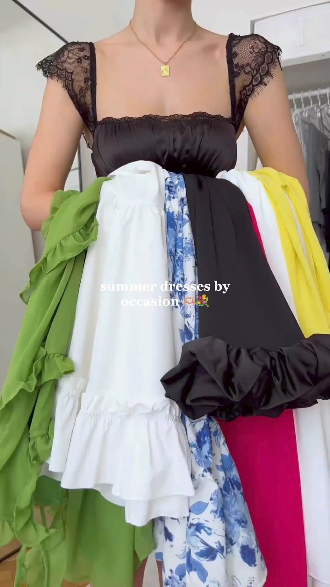 SHEINのインスタグラム：「@dariafoldes is curating dreamy dresses that would get a standing ovation for any occasion 💃👏 Which frock is your absolute fave? 👇  🔎16545166 10495419 12603930 15090574 14147082 12840496 2448189 10744610  #SHEIN #SHEINforAll #SHEINstyle #fashion #chic」