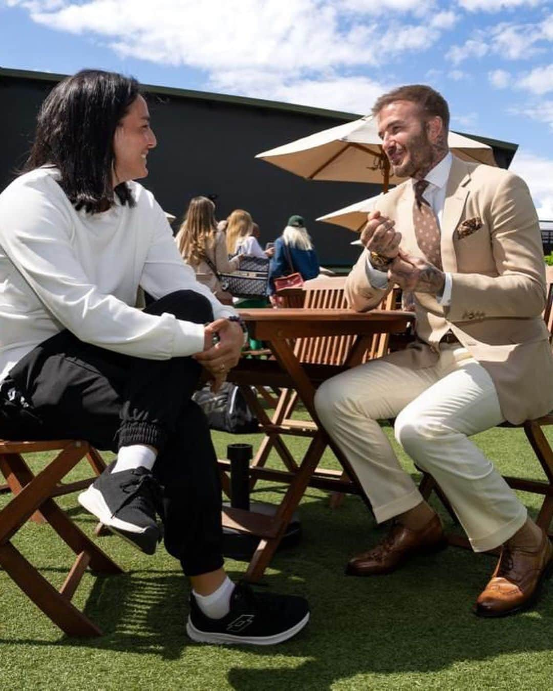 オンスジャブールさんのインスタグラム写真 - (オンスジャブールInstagram)「A pleasure and an honor to meet @davidbeckham thank you for this inspiring moment 🤩」7月6日 0時29分 - onsjabeur