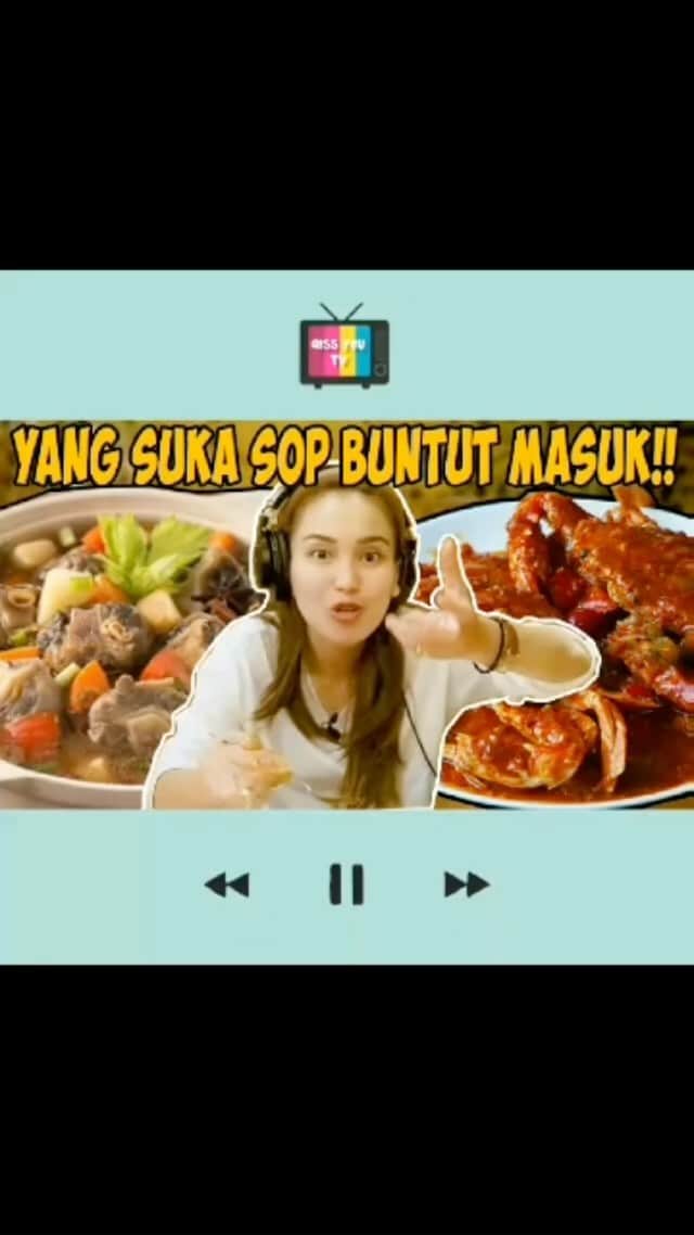 アユ・ティンティンのインスタグラム：「Podcast Review hadir lagi!!! 🤩  Di episode kali ini, Qissyou mau review salah satu resto yang cocok banget nih buat kalian-kalian yang suka ajak keluarga ataupun temen-temen makan diluar. Resto baru ini ada di daerah Cibinong dan konsepnya cocok banget buat makan-makan ramean 😋  Selain tempatnya yang juara, apakah rasanya juga juara yah? 🤔  Yuk langsung nonton full reviewnya aja di channel youtube Qissyou TV 😘」