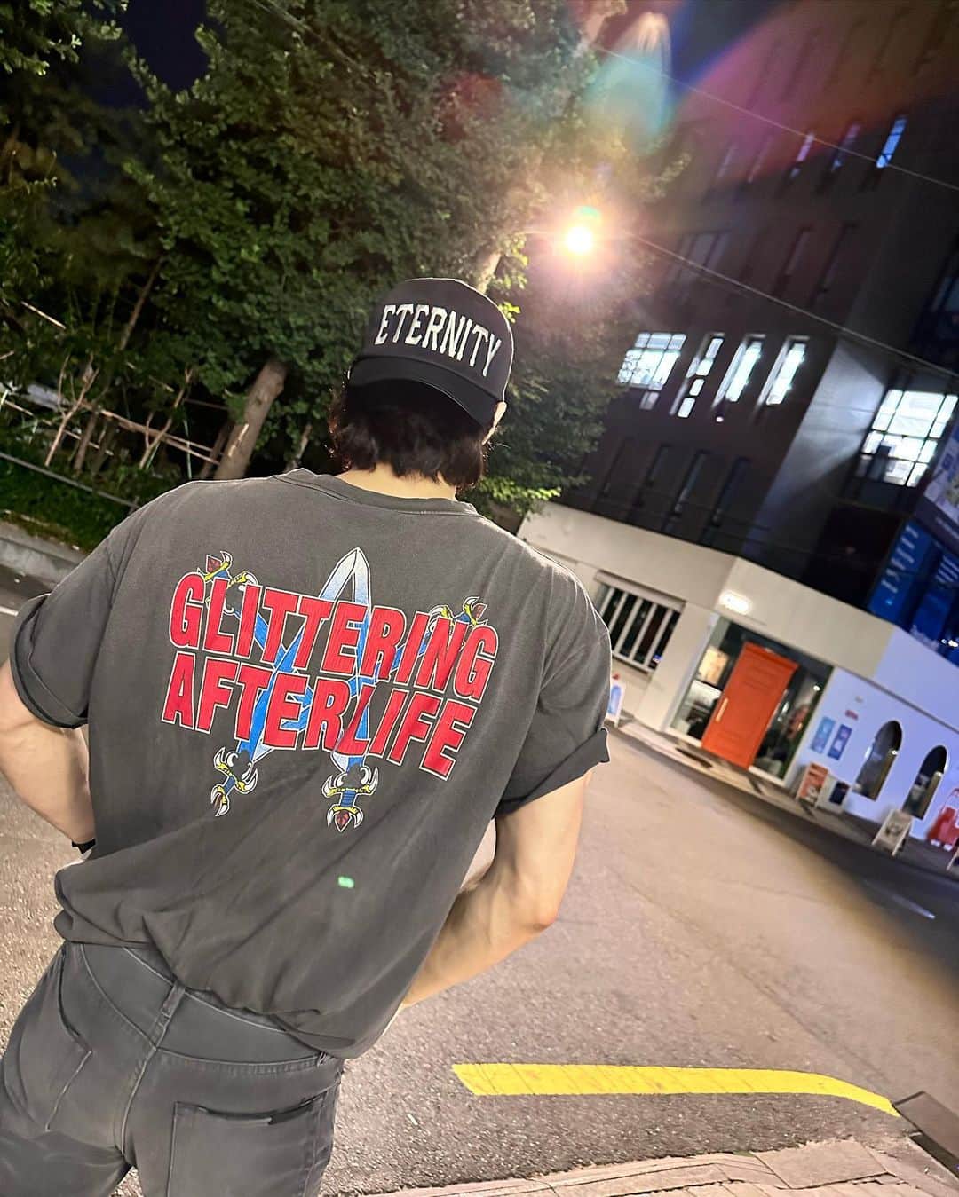 キム・ジフンのインスタグラム：「_」