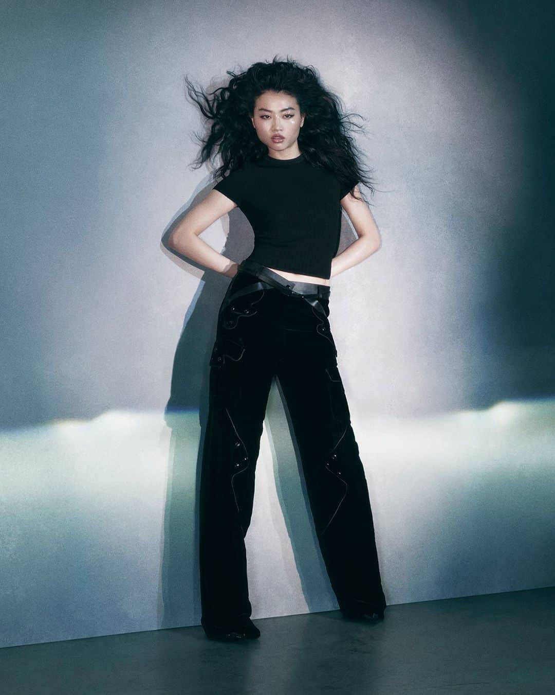 トムフォードのインスタグラム：「INTRODUCING THE PRE-FALL ‘23 COLLECTION.   NOW AVAILABLE ON TOMFORD.COM   #TOMFORD」