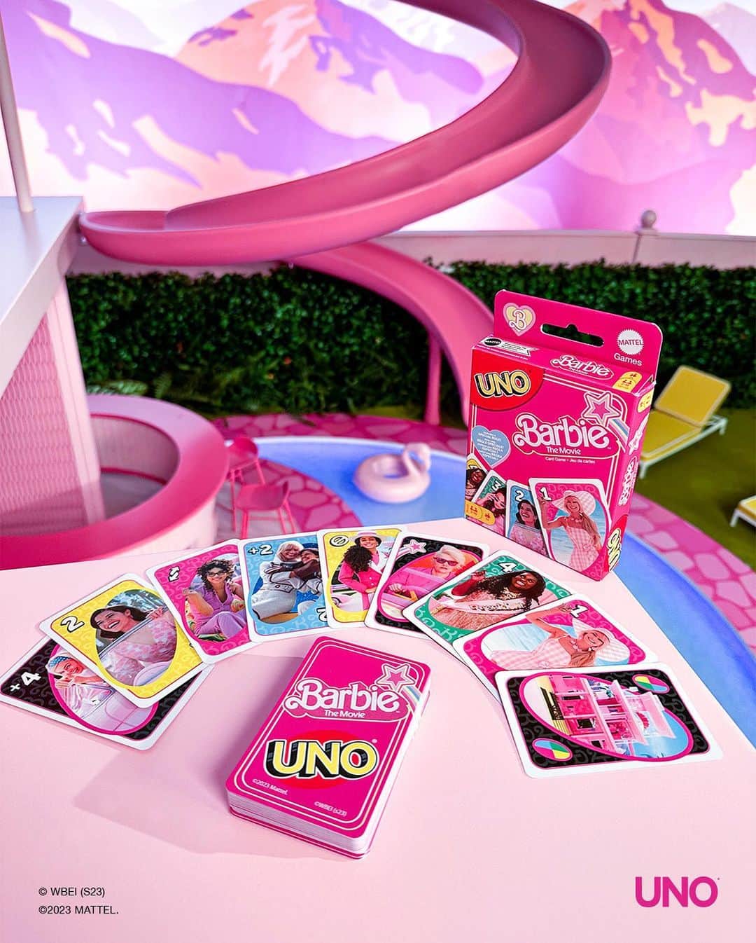 バービーのインスタグラム：「This Barbie is playing UNO. 💕 UNO @BarbieTheMovie is now available.  See #BarbieTheMovie, only in theaters July 21!  @Barbie #Barbie #BarbieTheMovie」