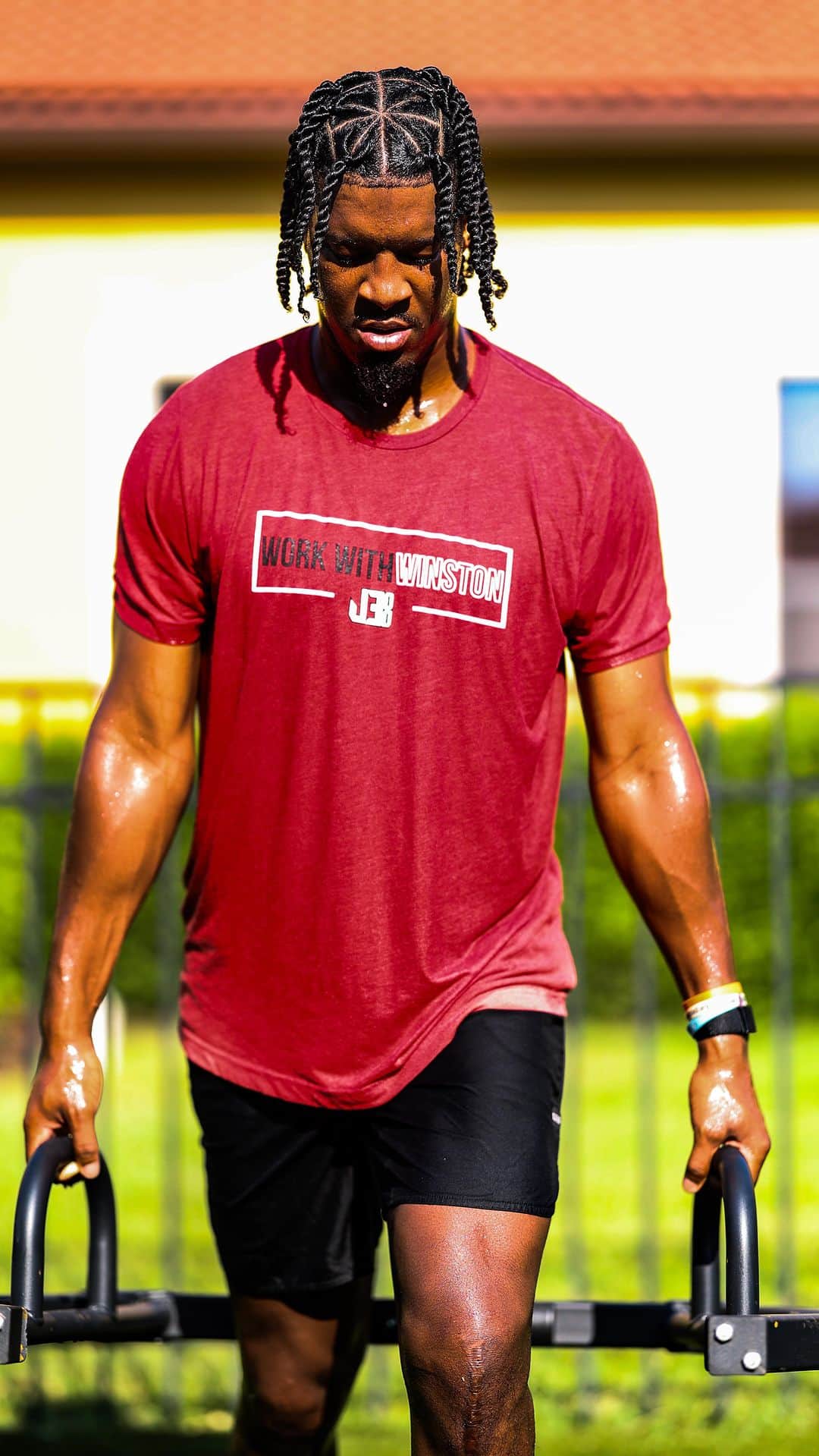 ジェームイス・ウィンストンのインスタグラム：「Love The Grind 😤😤😤 #Offseason #MDF」