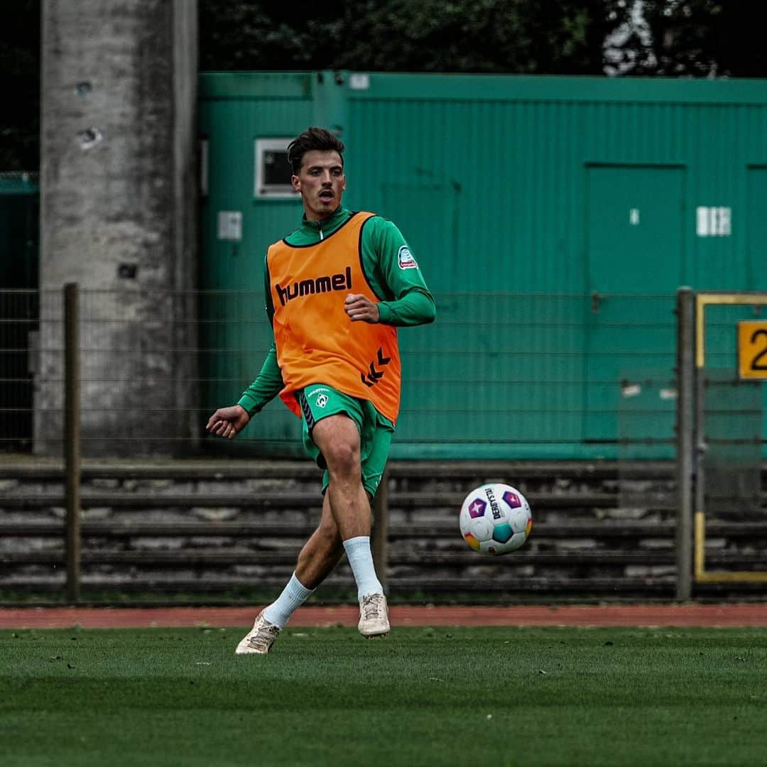 ニコライ・ラップさんのインスタグラム写真 - (ニコライ・ラップInstagram)「📍 Bremen Zurück auf dem Platz. ⚽️💪🏼 @werderbremen」7月6日 3時07分 - nicolai.rapp