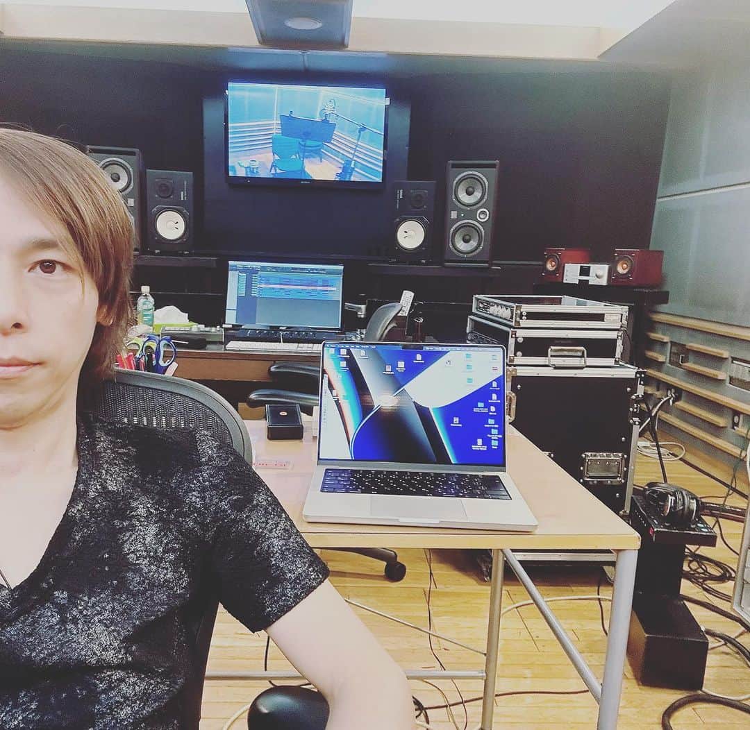 谷本貴義のインスタグラム：「連日のREC♪ しばらくREC♪ 明後日からROMAN♪ 週明けからまたREC♪」