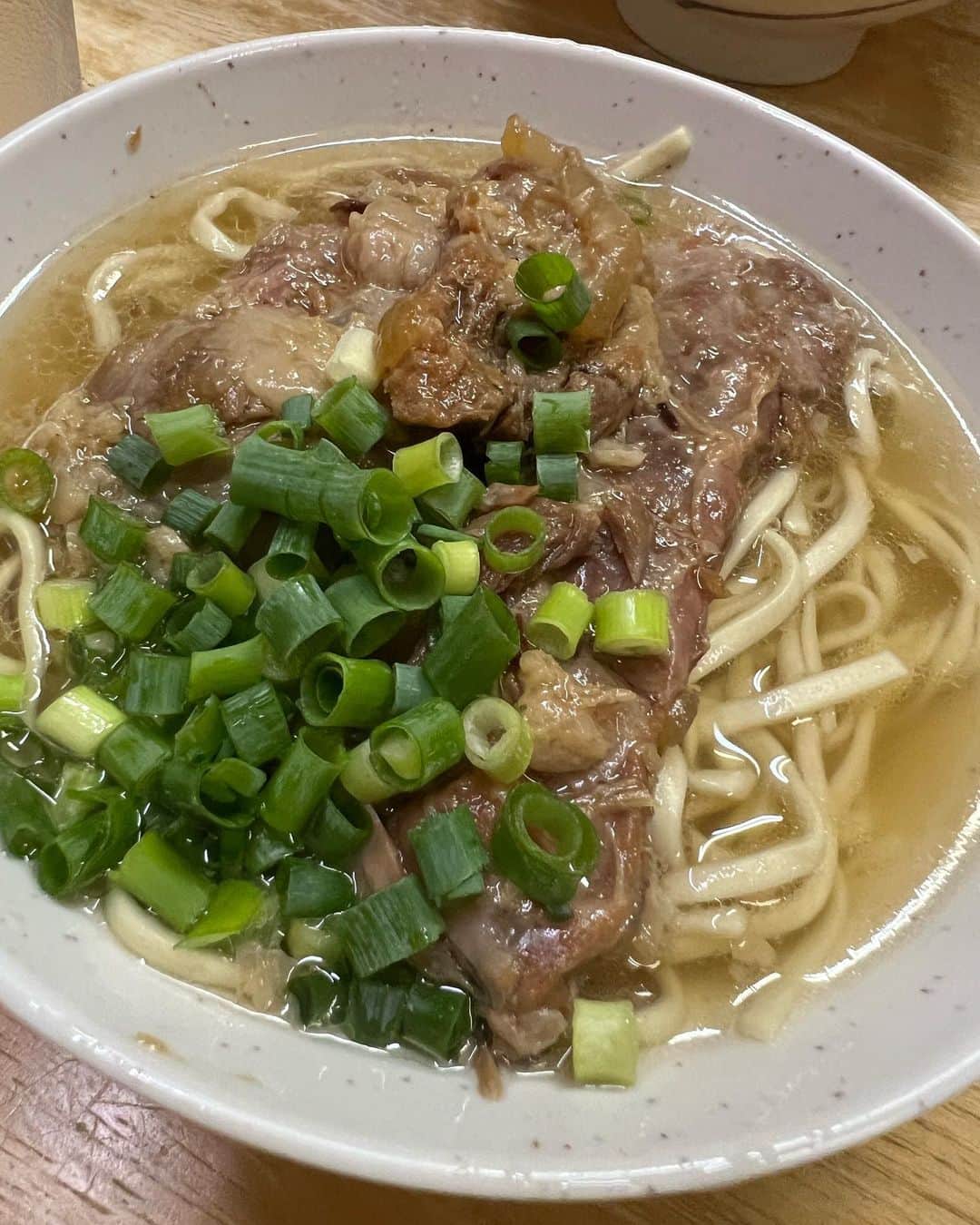 井上裕未さんのインスタグラム写真 - (井上裕未Instagram)「沖縄料理ってより肉ばっかり食べてた🤣 . #okinawa #沖縄 #旅行 #insttravel #여행 #먹방 #일상룩 #일본여행 #여행스냅 #instlike #followme #l4l #summertime #🇯🇵」7月6日 13時50分 - __141umi