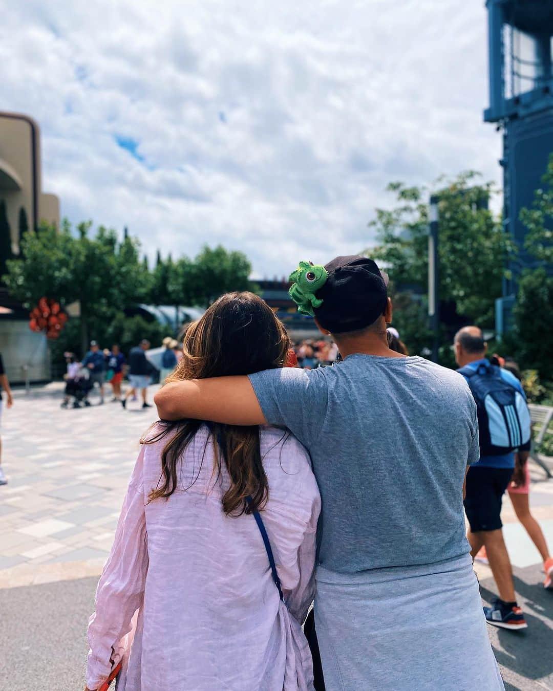 アリゼさんのインスタグラム写真 - (アリゼInstagram)「Magic everywhere ✨  #family #disney #perfect」7月6日 5時09分 - alizeeofficiel