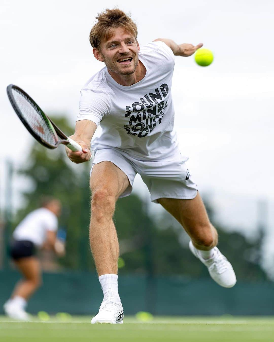 ダビド・ゴフィンさんのインスタグラム写真 - (ダビド・ゴフィンInstagram)「Canceled but still happy 😁  See you tomorrow 🤞🏻🌱」7月6日 5時19分 - david__goffin