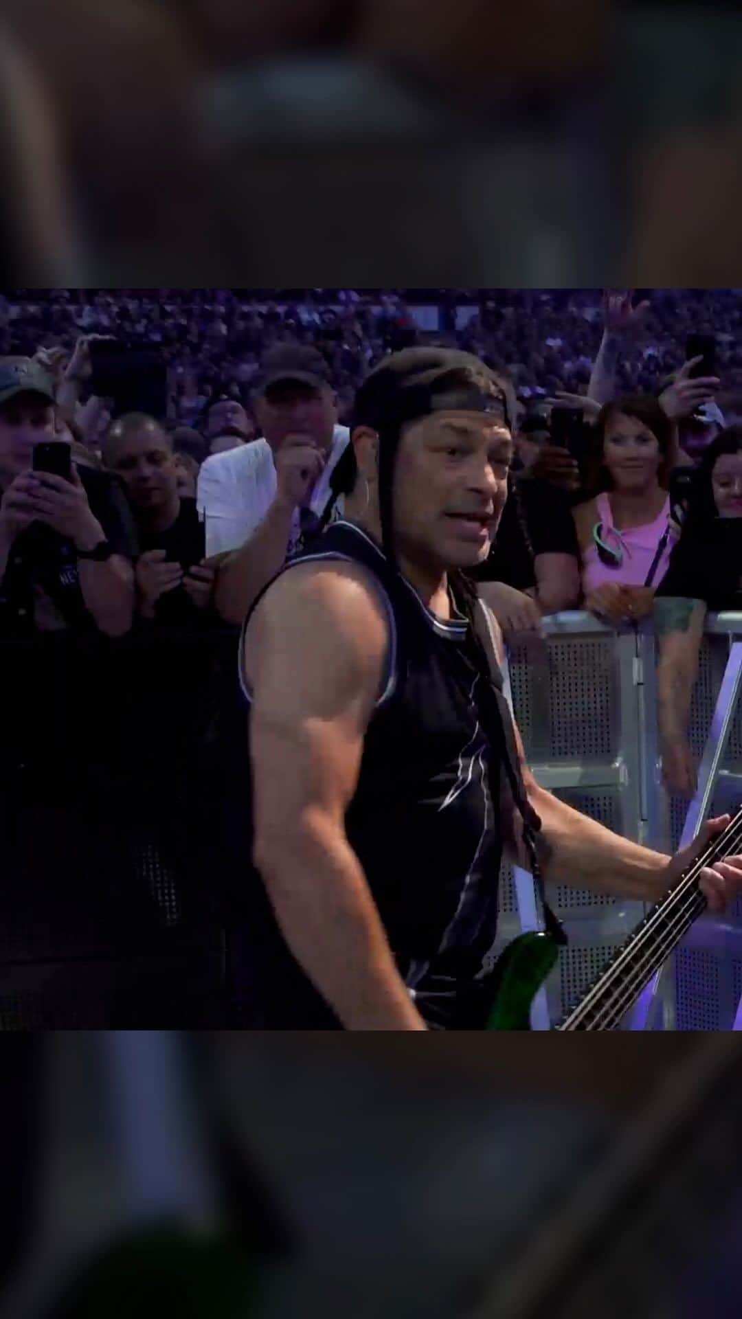 メタリカのインスタグラム：「Who let this guy in the Snake Pit?  #M72Gothenburg」