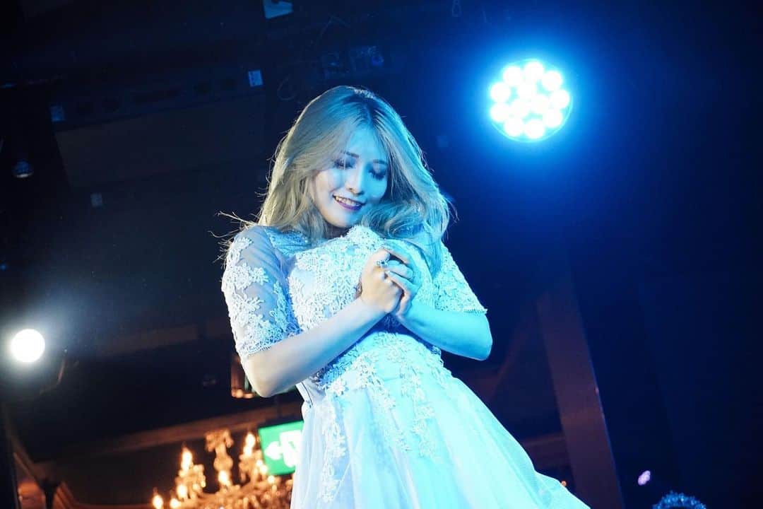 のインスタグラム：「💙💖💙💖💙 : : :  みんな優しいなあ、、  . .  #バーレスク大阪 #バーレスク東京 #バーレスク大阪ありえ #北新地 #インスタ映え #ホスト  #韓国メイク  #童顔女子  #実物とは異なります   #burlesqueosaka  #burlesquetokyo  #SnowMan」