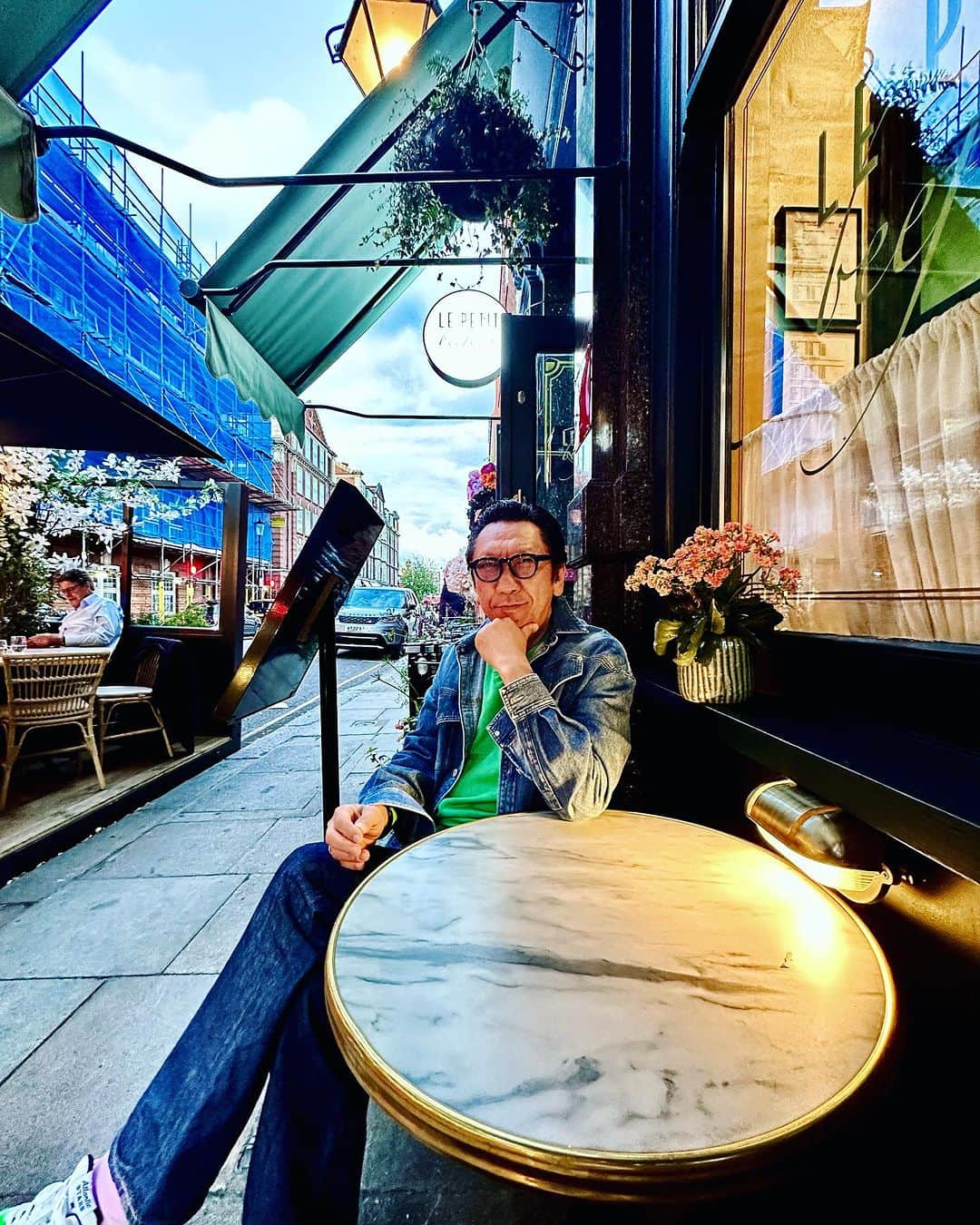 布袋寅泰のインスタグラム：「また一つ自分を乗り越えた記念すべき日。誇らしく思う。#布袋寅泰 #自己更新　#selfupdate」