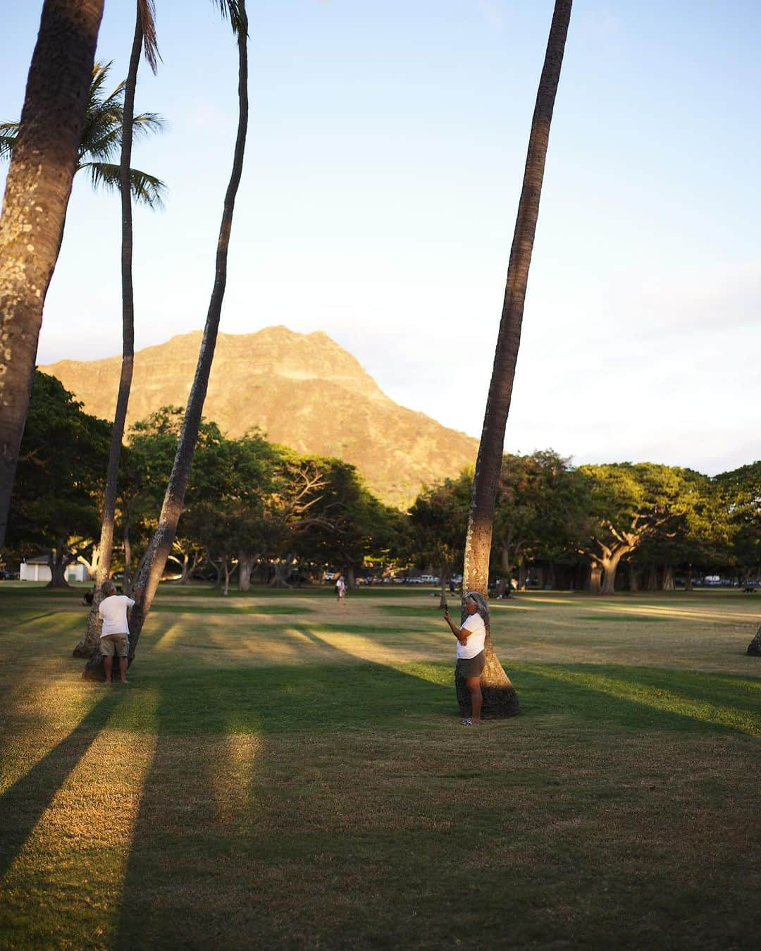 ユージさんのインスタグラム写真 - (ユージInstagram)「夏休みでハワイ来てます🏝滞在4日目にしてどんどんローカル感が増す娘たち✨溶け込むの早すぎ。そんな僕は初日からハワイの人だと思われてます🤣」7月6日 7時51分 - yujigordon