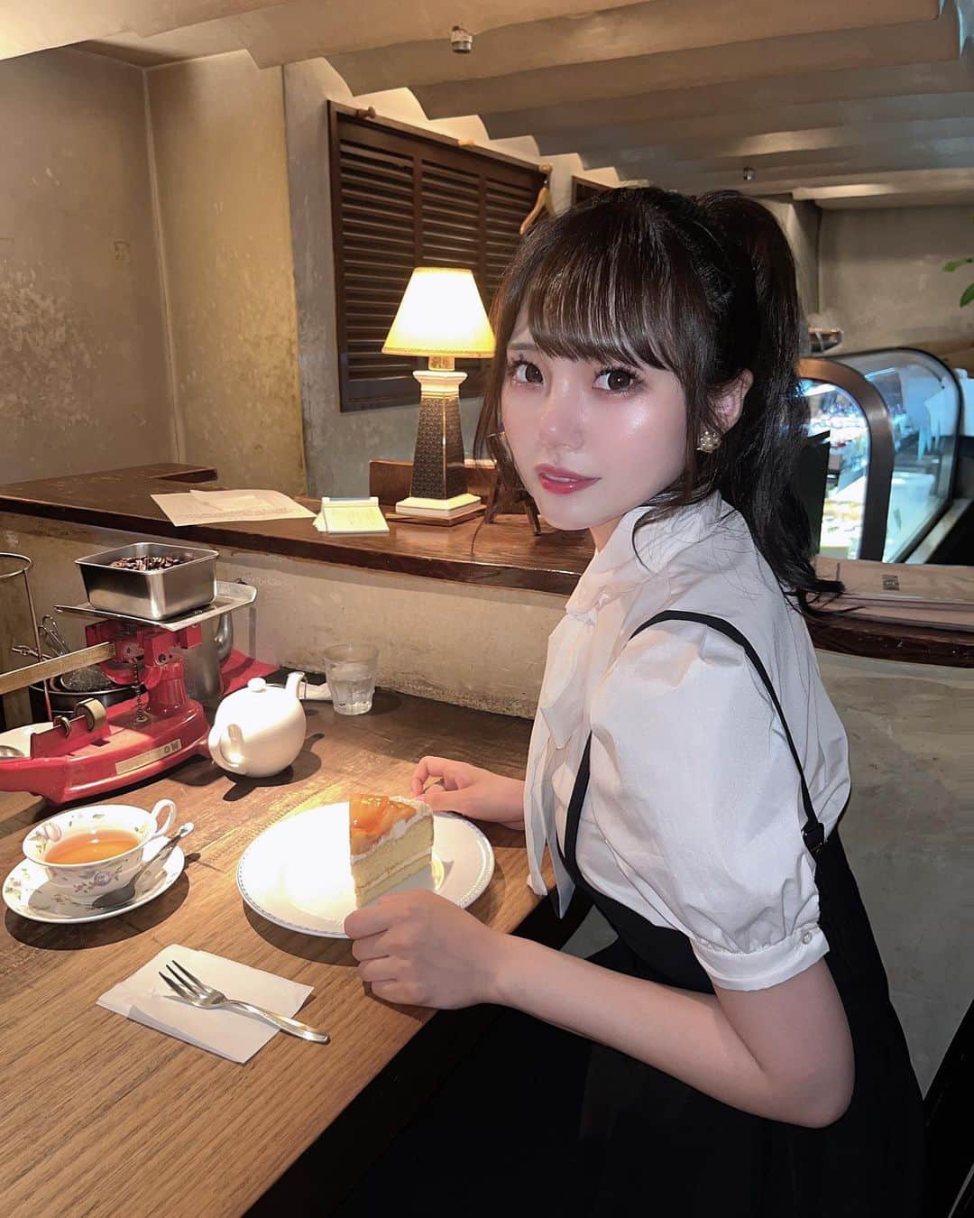 のインスタグラム：「🍑🍰」