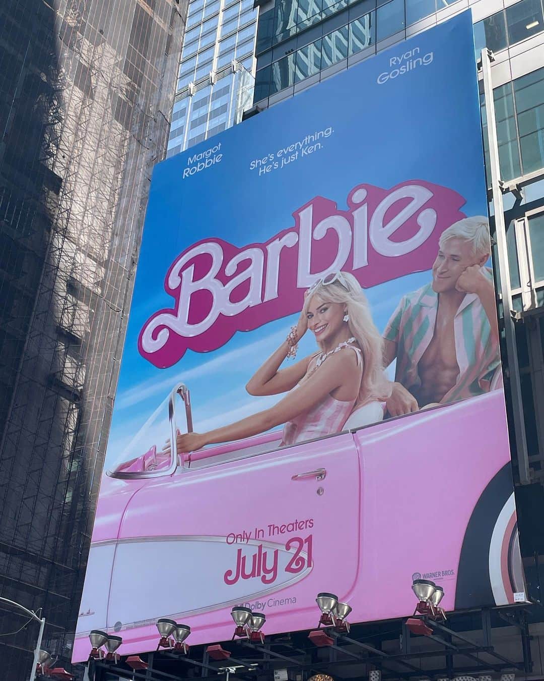 指出瑞貴さんのインスタグラム写真 - (指出瑞貴Instagram)「🗽🗽🩷#뉴욕  I’m in new York for the first time in my life.   So amazing,exiting,wonderful place. Wow  #barbie #barbiemovies」7月6日 9時24分 - sashidemizuki