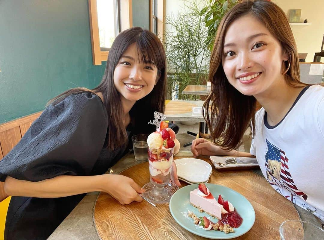 舘山聖奈さんのインスタグラム写真 - (舘山聖奈Instagram)「和花子ちゃんと福岡旅ー！！ ⁡ 食べて喋って動いてまた食べて…の繰り返しで福岡を満喫してきました😋✨ ⁡ 夜は福岡の同期の皆んなにも久しぶりに会えて、 とっても嬉しかったです💕」7月6日 10時12分 - seina_tateyama_