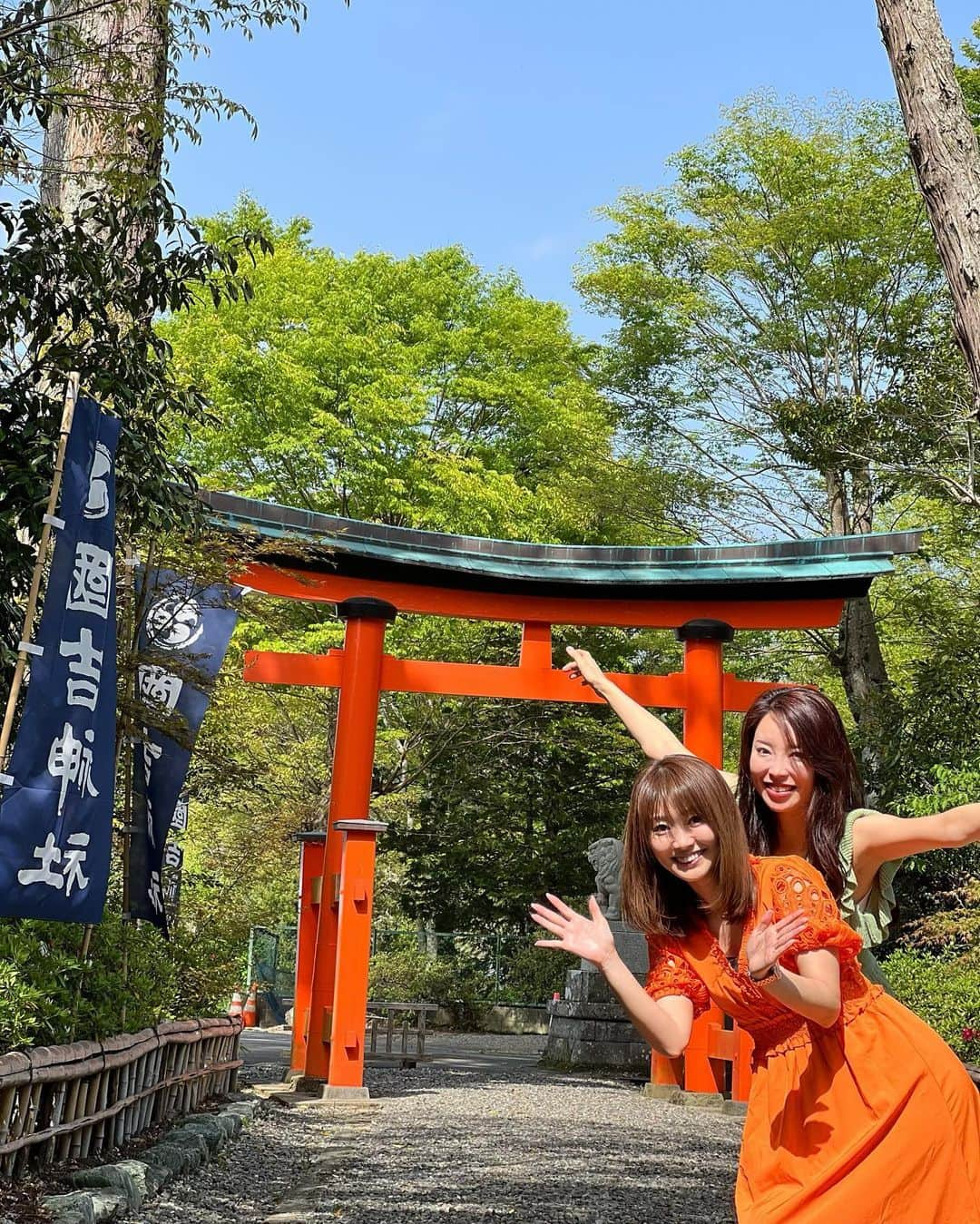 織田千穂さんのインスタグラム写真 - (織田千穂Instagram)「いすみ鉄道旅🚃 風そよぐ谷「国吉駅🚉」で下車して… * 上総出雲大社と国吉神社⛩️参拝🙏🏻🙏🏻 どちらも隣接しているのですが すごく雰囲気が違って良きパワースポットでした❤️  🚃いすみ鉄道旅　4/9🚃  #いすみ鉄道 #最近の鉄活 #鉄道 #駅舎 #鉄分補給 #鉄道好きな人と繋がりたい #電車 #instatrip #train #最近の鉄活 #途中下車 #列車旅 #菜の花 #房総 #国吉駅 #国吉神社 #上総出雲大社 #神社巡り #パワースポット」7月6日 10時34分 - chihoda