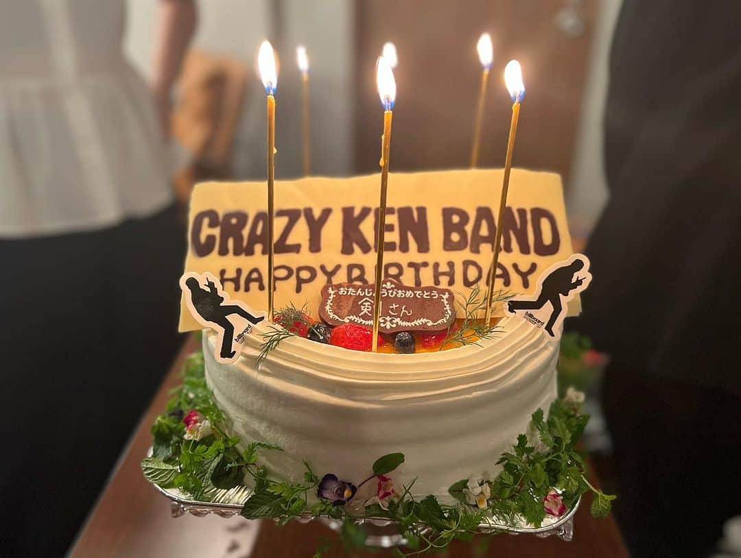 クレイジーケンバンド【公式】さんのインスタグラム写真 - (クレイジーケンバンド【公式】Instagram)「Happy Birthday! Crazy Ken!!  昨日のビルボード大阪にてみんなでお祝いいたしました！ 9/6にNew Album「世界」発売です。よろしくお願いいたします。  byスタッフ  #クレイジーケンバンド #crazykenband #横山剣 #63歳 #happybirthday #誕生日 #7月6日」7月6日 10時46分 - crazykenband_official