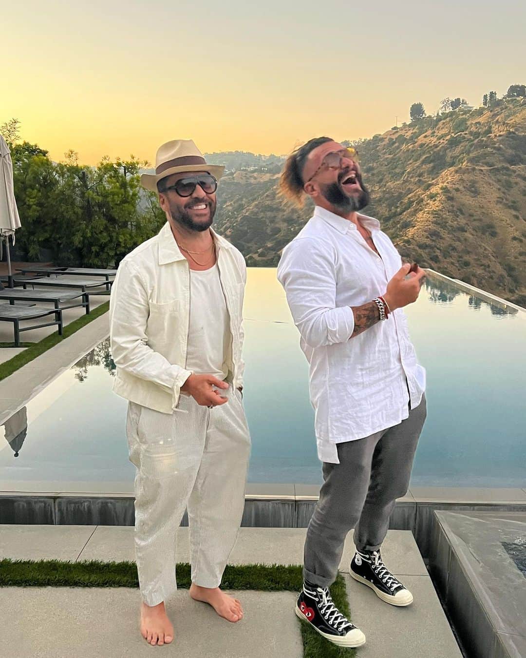 ジェレミー・ピヴェンのインスタグラム：「Have a brilliant summer ! Remember , real G’s move in silence like lasagna …」