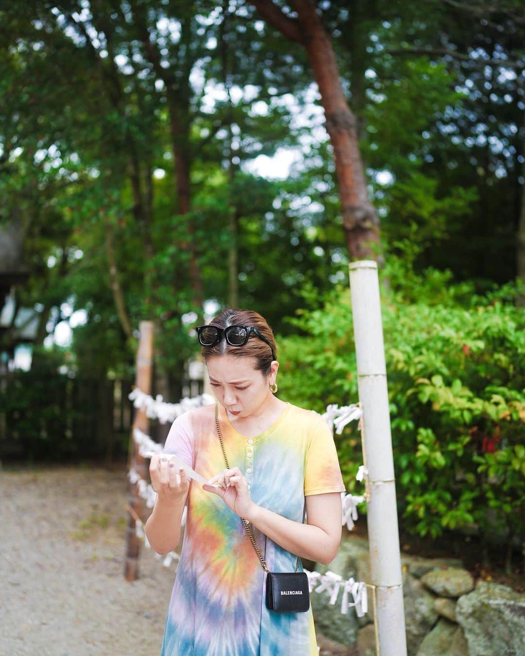 AZさんのインスタグラム写真 - (AZInstagram)「大ちゃんののんびりvlogの新作がアップされたようです🌊うふふ…見てね…☺️  @terrazfilm   今回は淡路島へお出かけ！キャンドルの撮影と、新商品のスプレーとお香完成の御礼参りです。 いつもこんな感じで、突然仕事が始まりますw  #海へ洗濯へ #zve1#weekendvlog#dailyvlog #summervibes  #minivlog#淡路島#淡路島観光#chillvibes」7月6日 12時01分 - az.momoharu