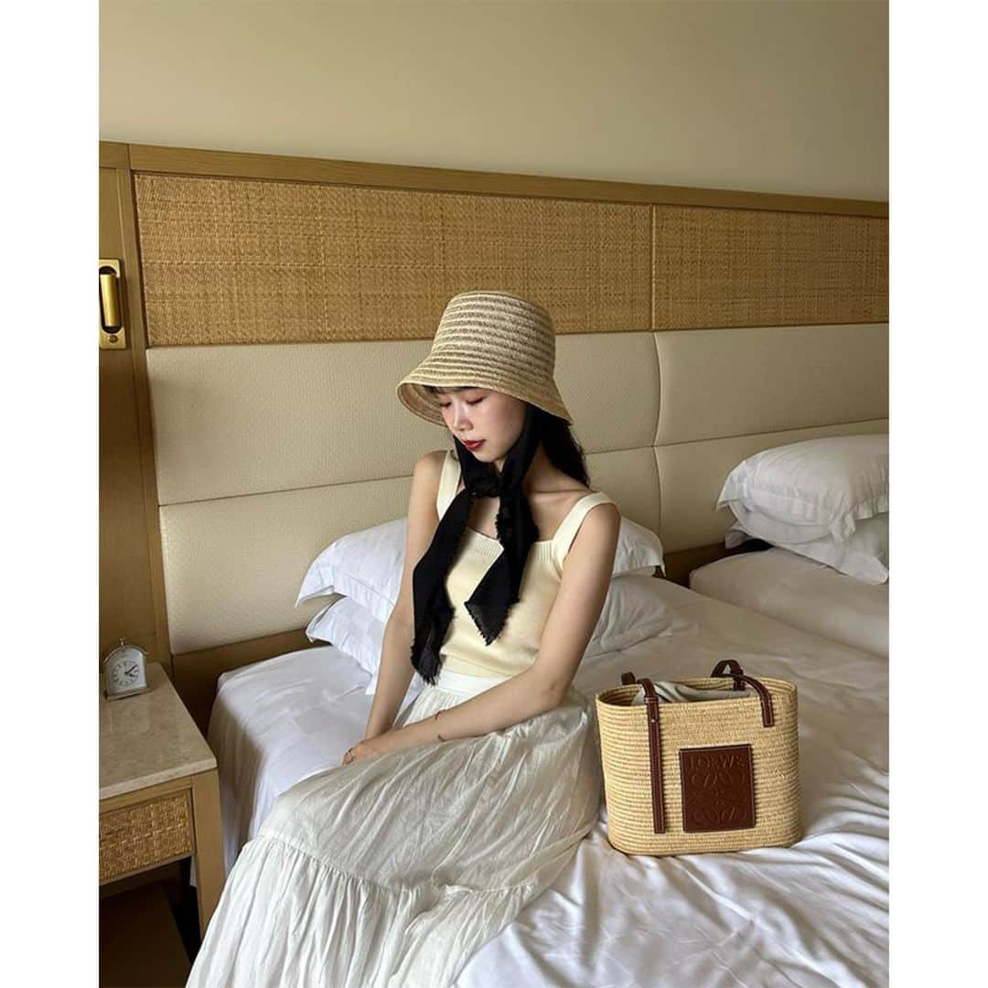 PATRA magazineさんのインスタグラム写真 - (PATRA magazineInstagram)「【この時期のマストアイテム！麦わら帽子コーデ👒🌼】  夏の必須アイテムといえば”麦わら帽子”✨  お洒落さんたちの麦わら帽子を使った 夏コーデをチェックしよう🍉  みんなも麦わら帽子をゲットしてね🤍  ＼ thank you 🦢 ／ @epuxq / @megu.03_03 @tan___gram / @nami___grm @_mbom__ / @emmay0405  今みんなの中で流行っている事やアイテムがあれば @patra__jp をタグ付けしてぜひ教えてね🔔  皆さんのすてきな投稿をぜひ紹介させてください！ . . #麦わら帽子 #麦わら帽子コーデ #ワンピースコーデ #夏コーデ」7月6日 12時00分 - patra__jp