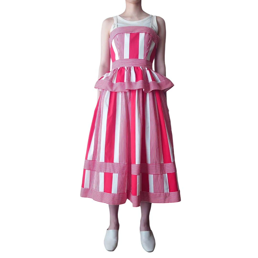 吉祥寺 古着屋 Orfeoのインスタグラム：「. ●1960's Vintage Stripe Dress . . . お問い合わせはこちらから↓ orfeokichijoji@yahoo.co.jp  #orfeo #kichijoji #tokyo #vintage #used #fashion #coordinate #outfit #オルフェオ #吉祥寺 #東京 #古着 #古着屋 #ヴィンテージ #レディース古着 #吉祥寺古着屋 #コーディネート . . . お問い合わせはインスタグラムのプロフィール掲載のメールアドレスにお願いいたします。コメント、DMでのお問い合わせは受け付けておりませんのでご了承ください。 店頭に出ていないONLINE SHOPの商品もご購入頂けます。気になる商品がございましたら店頭スタッフにお気軽にお声掛けください。」