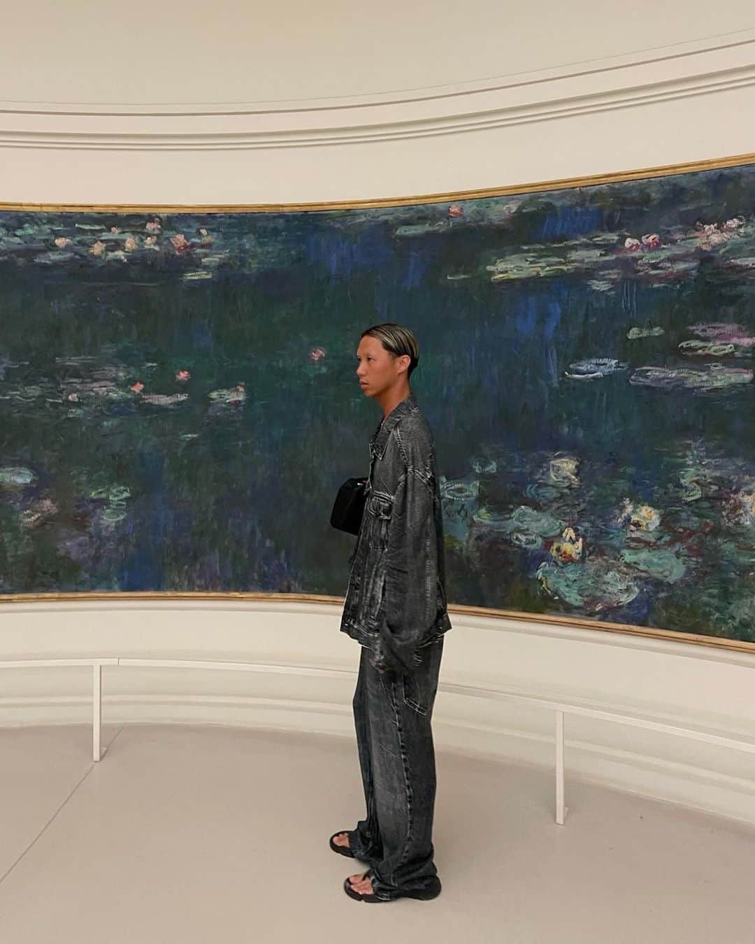 Junyoungさんのインスタグラム写真 - (JunyoungInstagram)「. Monet - Nymphéa, Water-lily」7月6日 23時17分 - yanggeng88