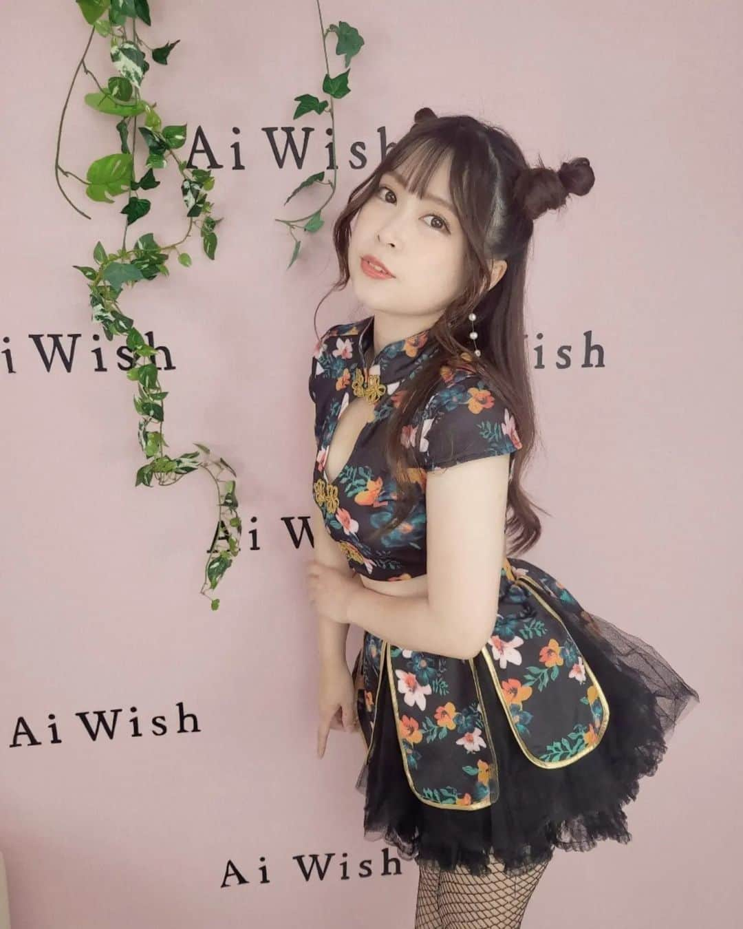 広瀬みくのインスタグラム：「7/2 AiWish撮影会♡ ありがとうございました🥰     たくさん写真あるのでまた少しずつ載せてくー♫       #撮影会 #ポートレート #被写体 #レースクイーン #キャンギャル #ポートレートモデル #コスプレ #コスチューム #ミニチャイナ #網タイツ #cosplay #costume #portrait #portraitmodel #racequeen #japanesegirl #rq #kawaii #chinadress #aiwish」