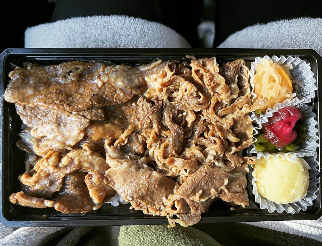 バカリズムのインスタグラム：「家事ヤロウ飯」