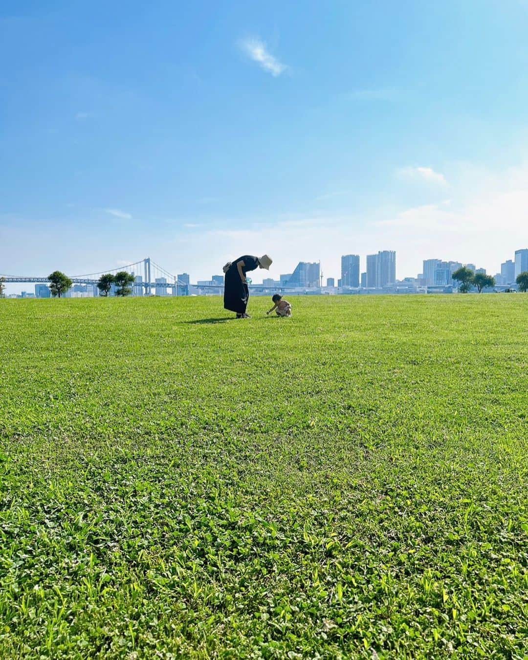 矢端名結さんのインスタグラム写真 - (矢端名結Instagram)「公園に行って ご飯食べて美味しいねって言って 疲れてお昼寝して 今しかない平凡な日がとっても幸せです🌻  #夏」7月6日 22時26分 - miyu_yabata