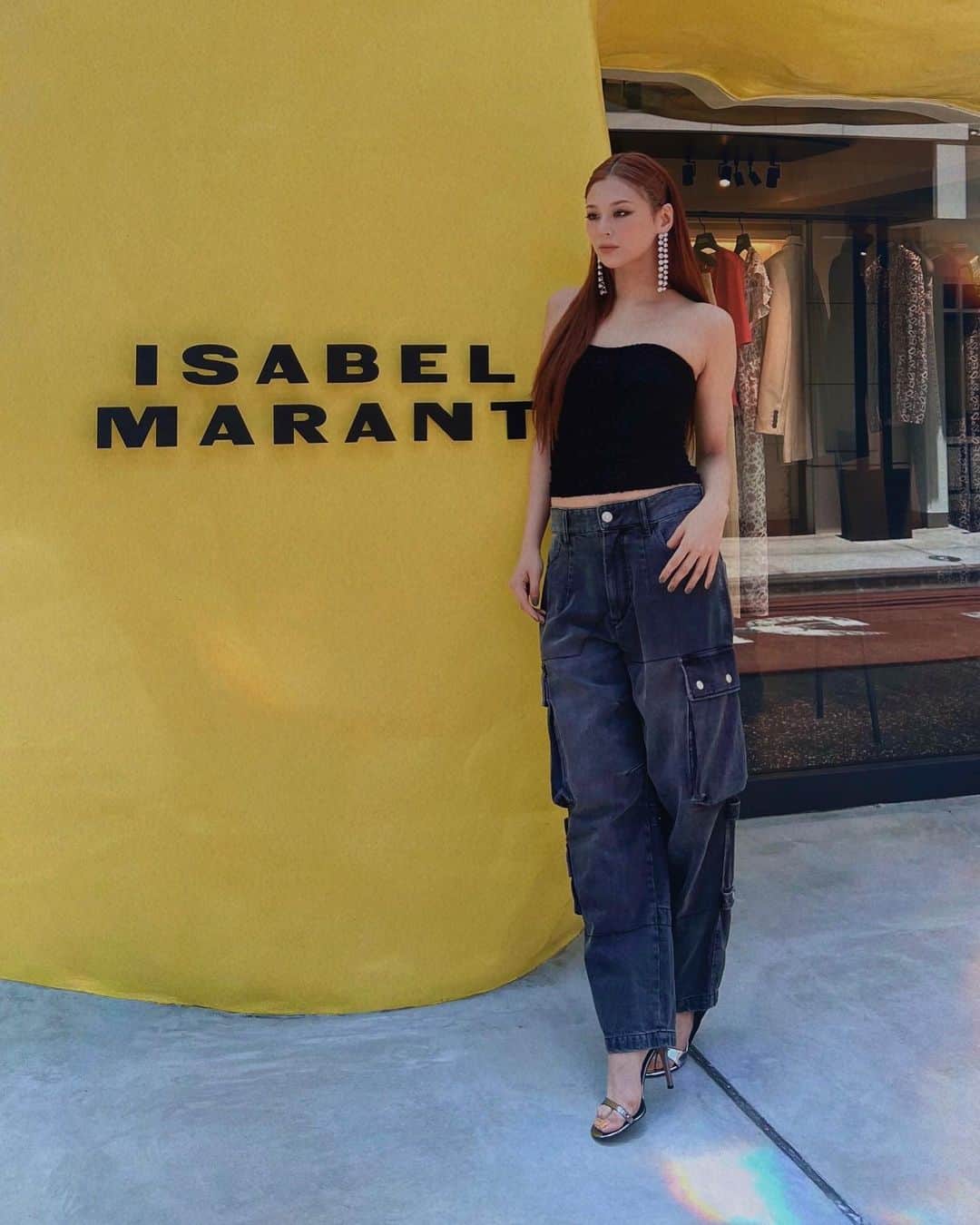 西内まりやさんのインスタグラム写真 - (西内まりやInstagram)「@isabelmarant 　#IsabelMarant  ISABEL MARANTの新旗艦店"YELLOW HOUSE"が表参道にグランドオープン🎉👏  店内可愛い…🫶🏻」7月6日 22時34分 - mariya_nishiuchi_official