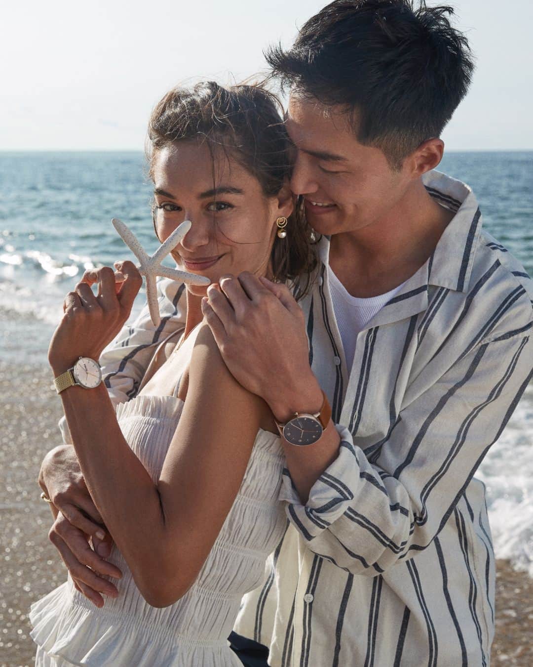 スカーゲンのインスタグラム：「From sea to onshore, go with accessories inspired by life in the coastal village of Skagen.」