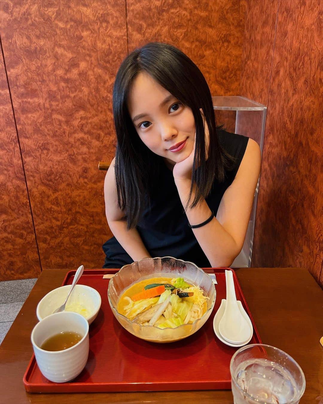 中山来未のインスタグラム：「🍵🍃冷やしカレーうどん  #古奈屋 #カレーうどん」