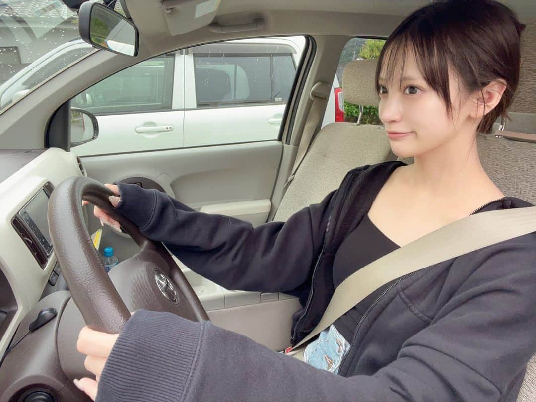 神谷樹里奈のインスタグラム：「安全運転第一🔰🚗💨」