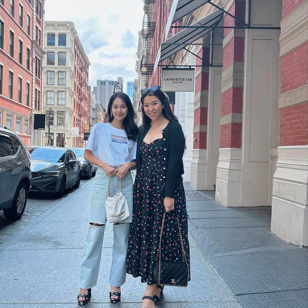 のインスタグラム：「@serinayamada ちゃん いつもありがとう🗽 せりちゃんの実家と近くてニューヨークに行く前から 子供達がお世話になってる🩷 これからも３人の憧れの存在でいてね✨」