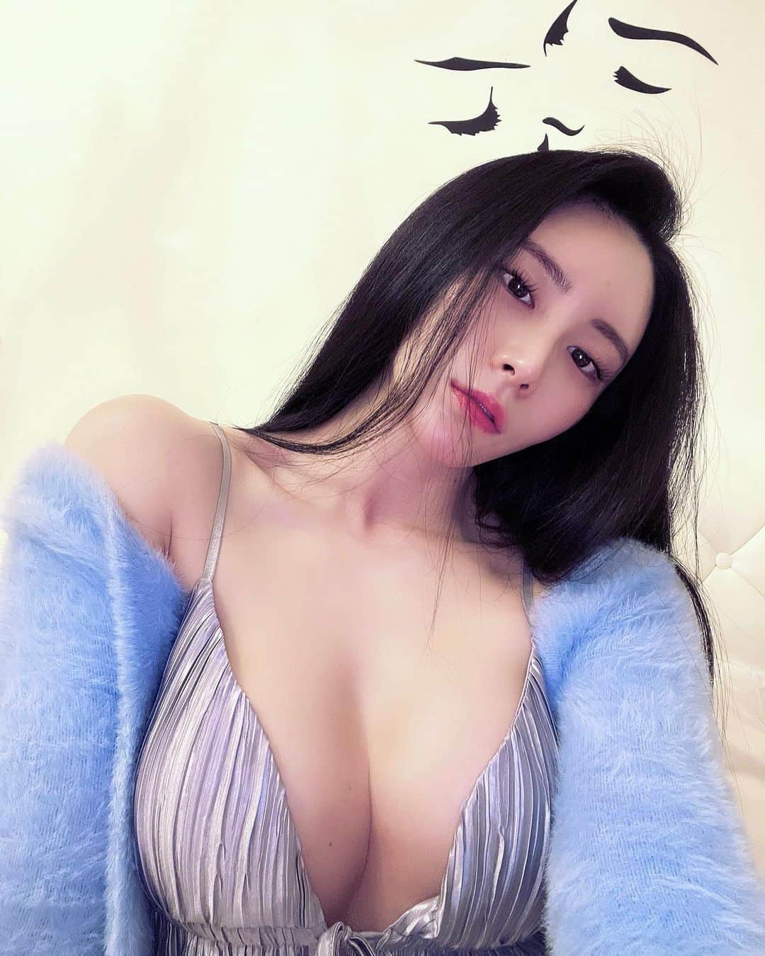 中村真央のインスタグラム：「🌏」