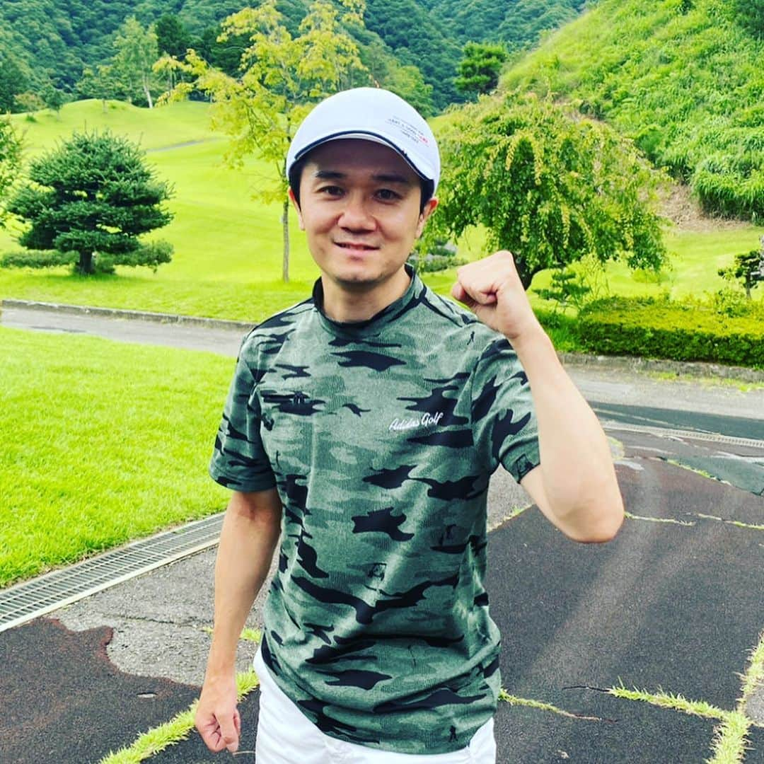 木村悠さんのインスタグラム写真 - (木村悠Instagram)「木村カップ開催⛳️今回は山梨の桜ヒルズで開催！経営者の方を中心に6組24名の方が集まりました^_^なんと、ベストスコアを更新！  80代も見えてきましたね！メンバーに恵まれたおかげです👍順位は準優勝でした🥈  ご参加頂いた皆様ありがとうございます！次回は9月ごろ開催予定で場所は未定です🏌️‍♂️参加したい方はお知らせくださいね！  #ボクシング #boxing #トレーニング  #ボクサー  #世界チャンピオン #champion  #チャンピオン #木村悠 #二刀流 #boxer  #オンラインジム #ゴルフ #木村カップ」7月6日 17時30分 - kimura.yu